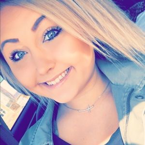 Meet your Posher, Lanie